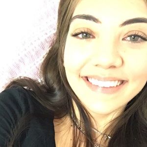 Meet your Posher, Carina